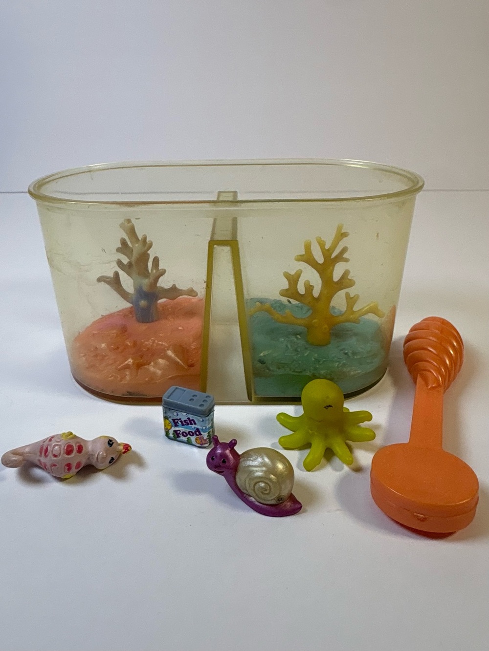 Vintage Kenner Littlest Pet Shop Deepsea Divers With Coral Tank Complete 1994